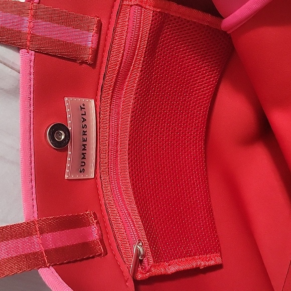 Summersalt neoprene pink beach bag - Picture 5 of 10